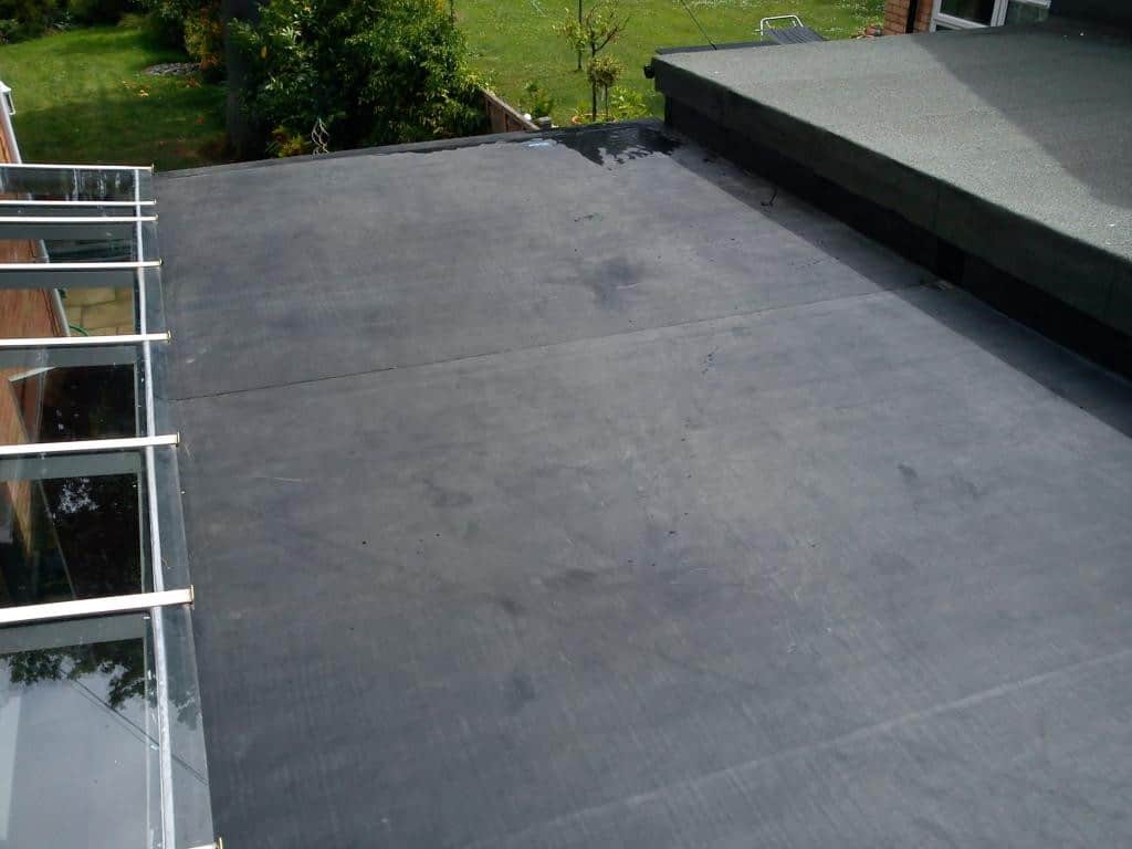 Rubberbonds EPDM flat roof membrane