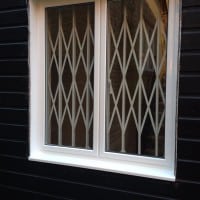 Double Glazed White Aluminium Windows in Holmbury St Mary Dorking Glass (2)